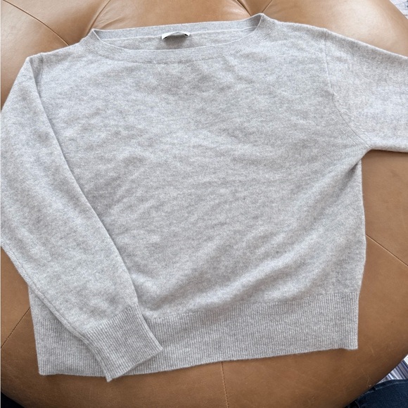 Artzia Gray Women's cashmere Sweater - Picture 2 of 4